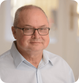 Dr. Falus György plasztikai sebész